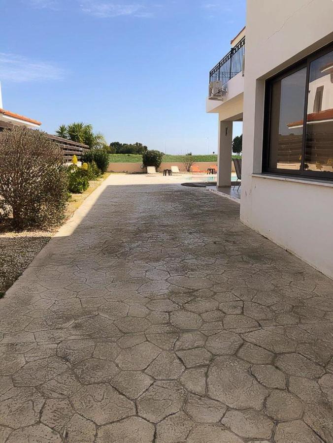 Villa Kot Pyla Exteriör bild